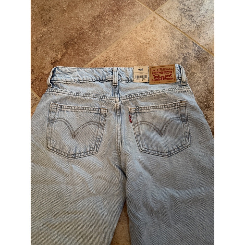 Women's Levi's Superlow Loose Straight Leg Jeans Light Blue Wash 25 X 32 NWT - Picture 9 of 10
